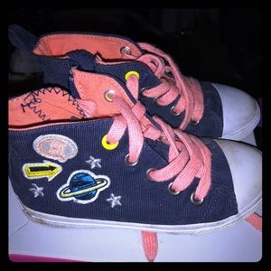 Adorable sneakers toddler size 10